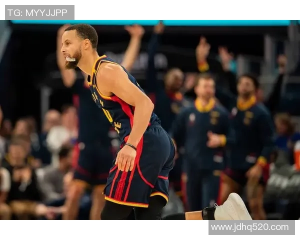 足球明星的国际手势：解读球场上肢体语言的全球共识与文化意义